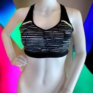 Zella Sports Bra with Removable Pads Size Large